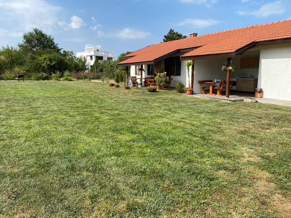 Краси Apartment Krapets  Luaran gambar
