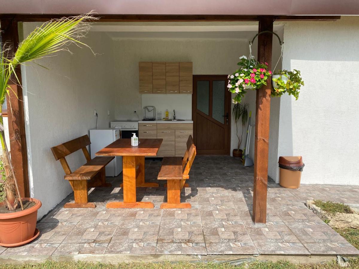 Краси Apartment Krapets  Luaran gambar