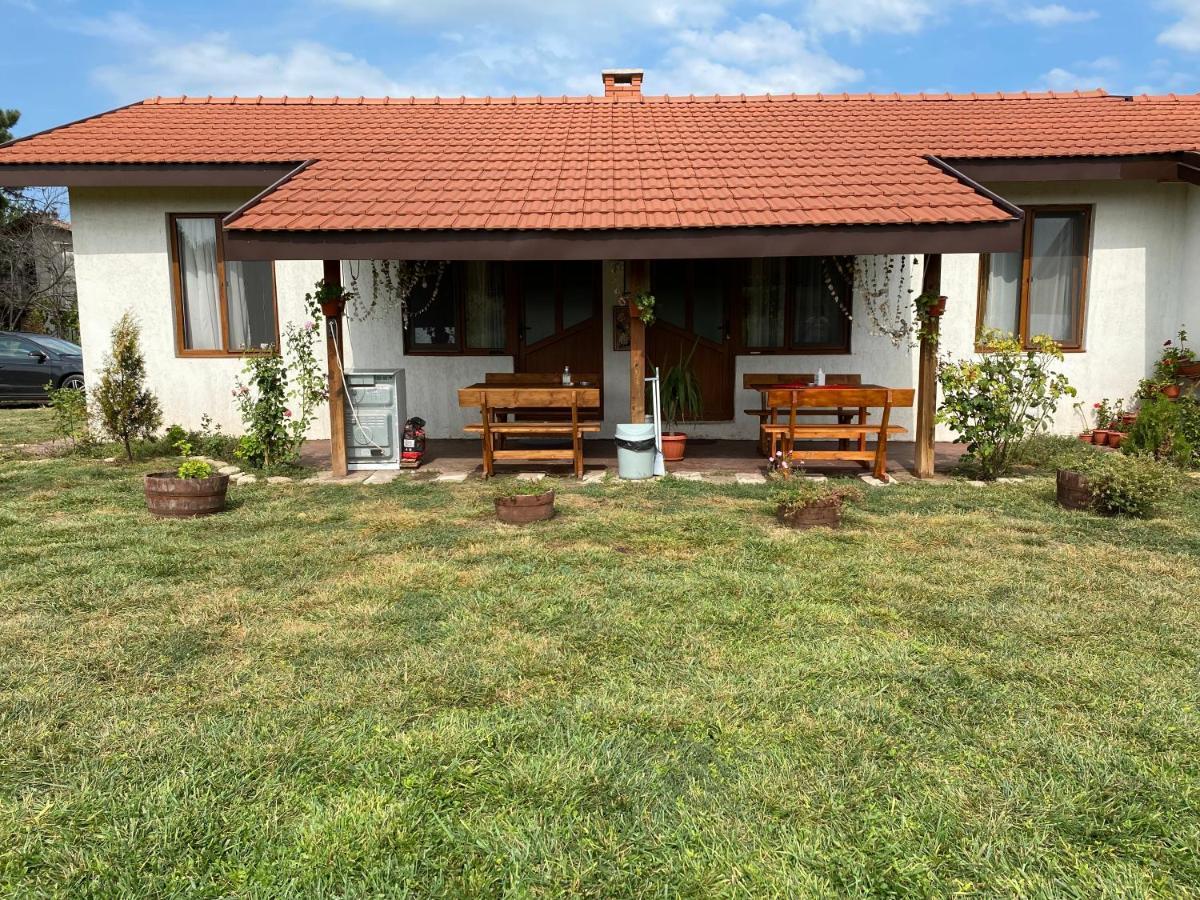 Краси Apartment Krapets  Luaran gambar